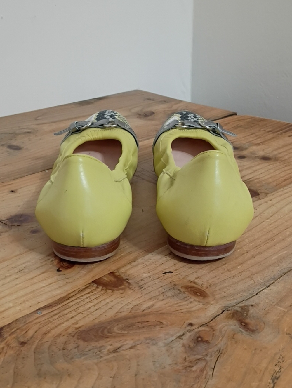 AGL Monika Yellow Python Cap Toe Ballet Flat Size 42 Made in Italy - Picture 4 of 9
